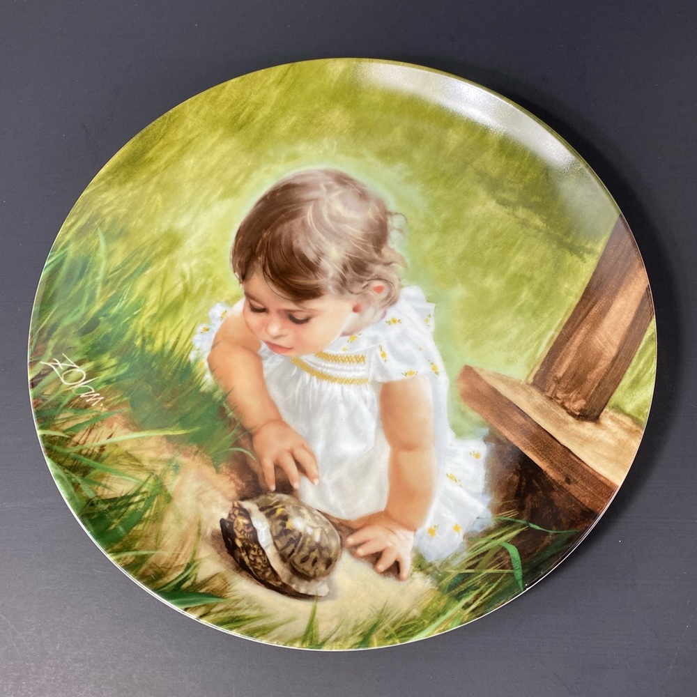 Pemberton & Oakes “Backyard Discovery” Plate 1986